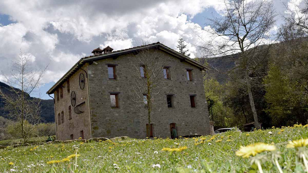 Exterior de la casa de turisme rural de Mas El Carrer - Santa Pau - La Garrotxa